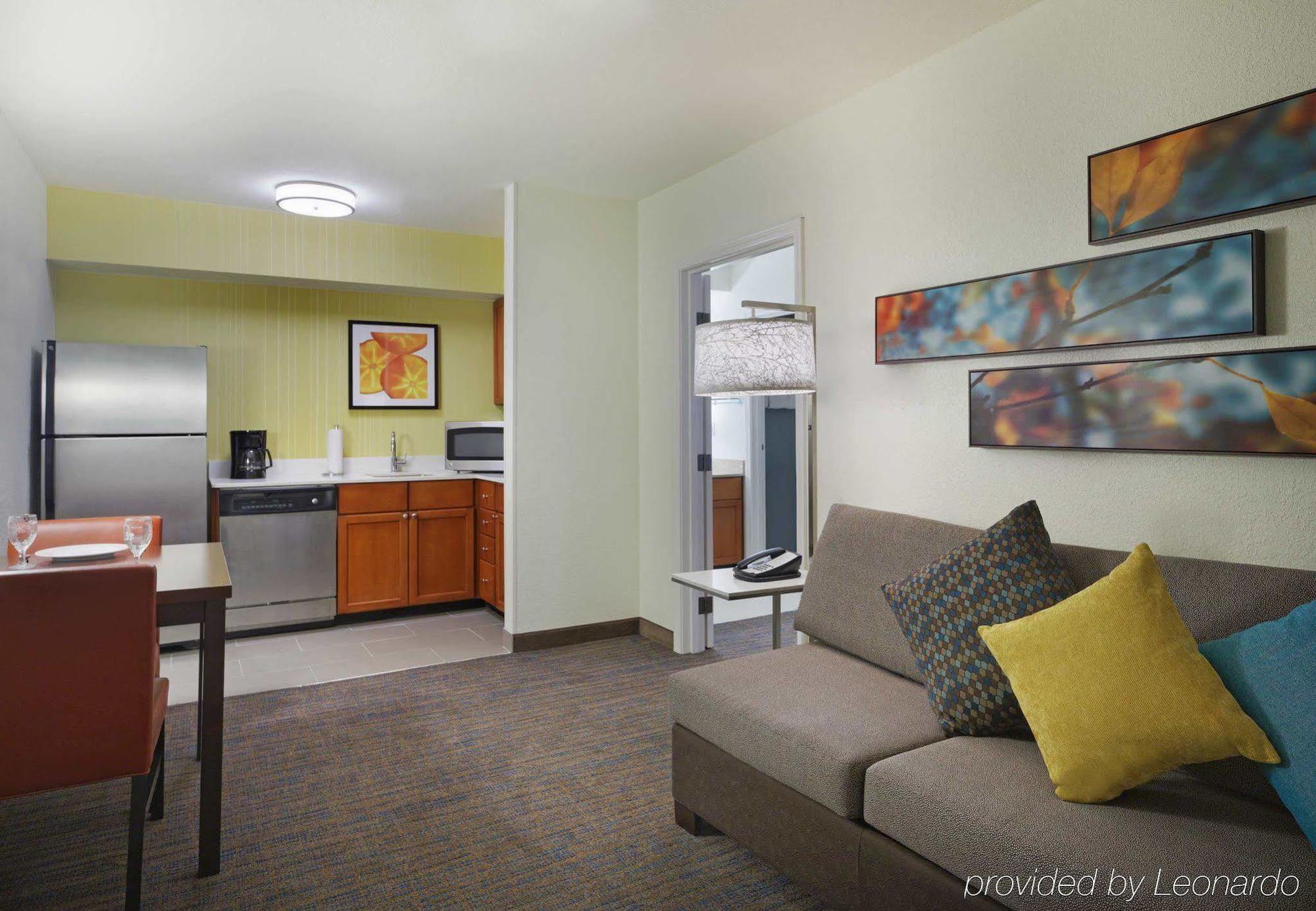 Residence Inn Houston By The Galleria Екстер'єр фото